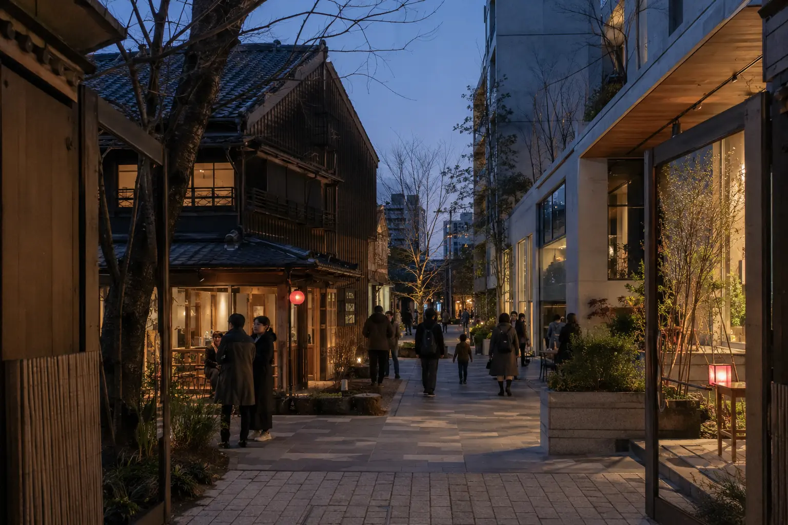 古い建築と新しい文化が共存する夕暮れの地域の交流空間
